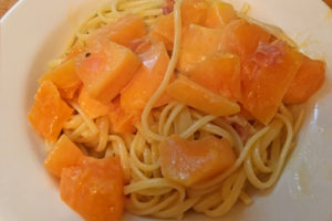 Linguine With Melon and Prosciutto