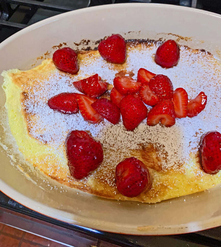 Soufflé Omelet with Strawberries
