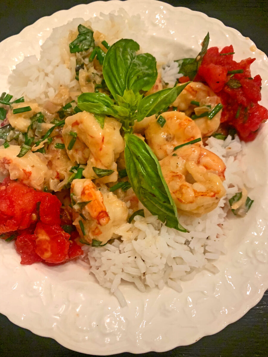 Shrimp With Crème Fraîche and Tomatoes