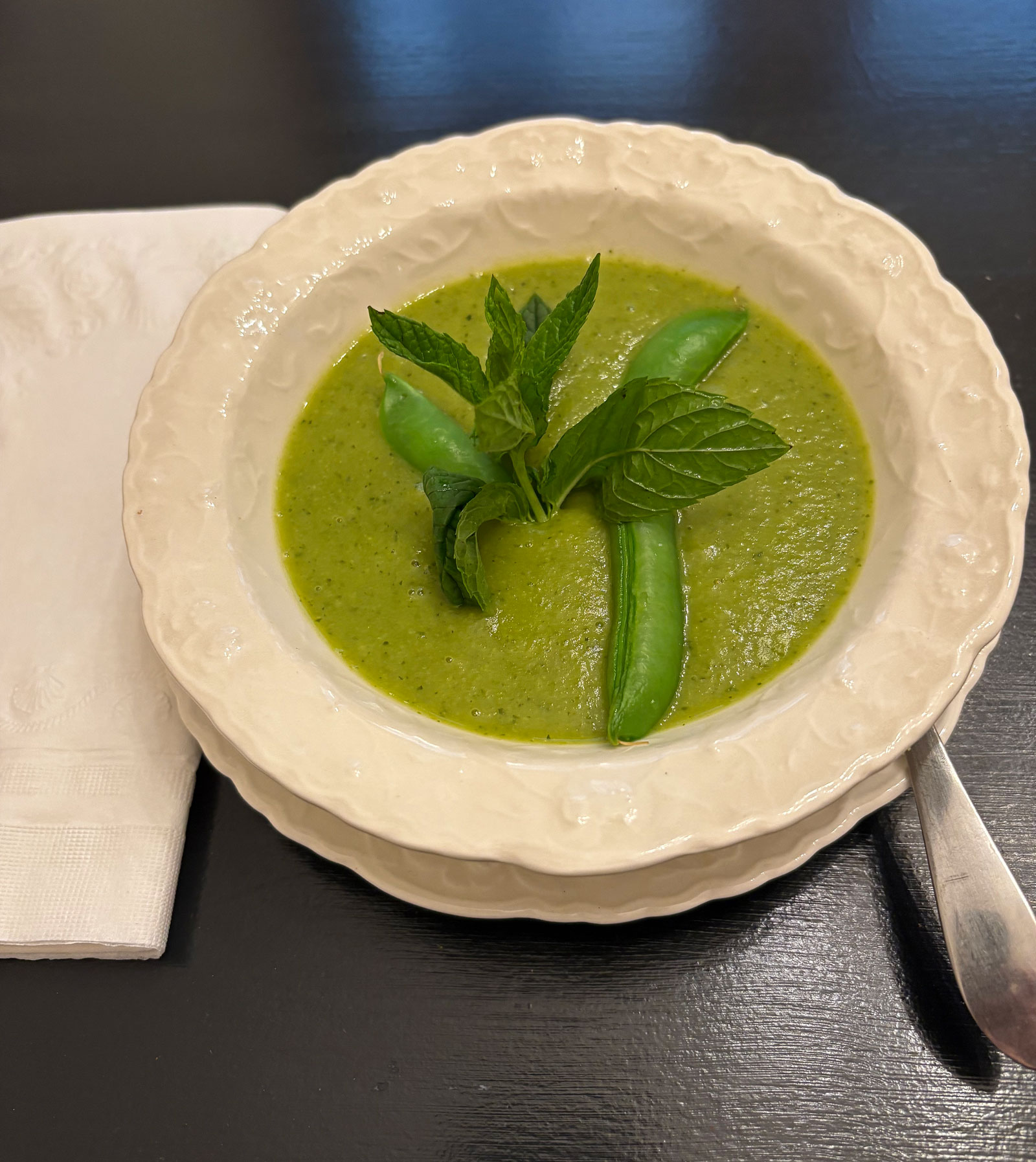 Sugar-Snap Pea Soup With Mint